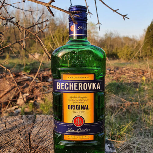 Becherovka (38%)