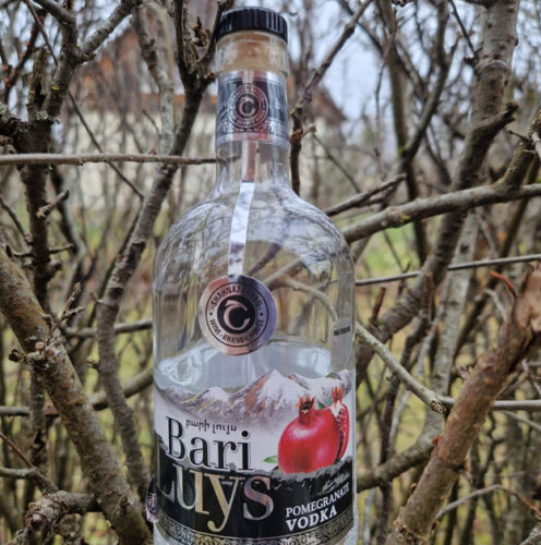 Bari Luys Pomegranate Vodka (40%)